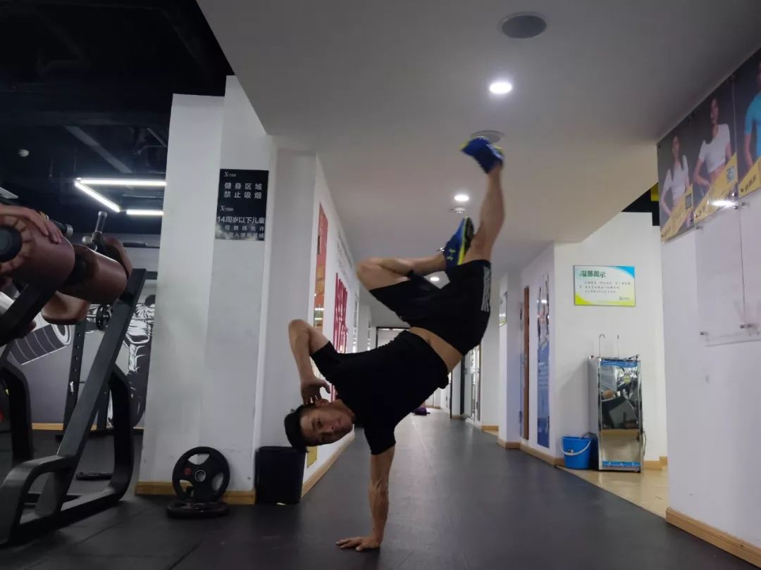 小唐哥新動態揭秘，巷弄深處的獨特風味探秘之旅