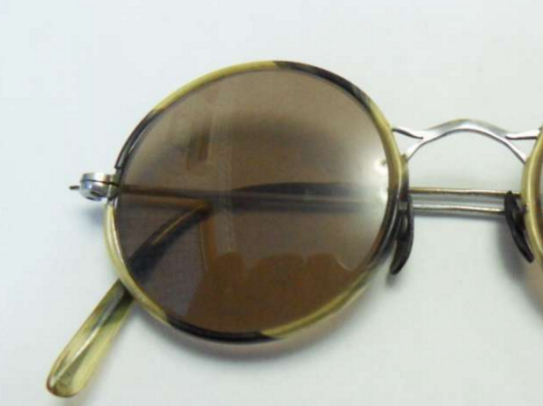 純天然水晶石眼鏡價格解析與價值判斷，市場波動中的價值體現