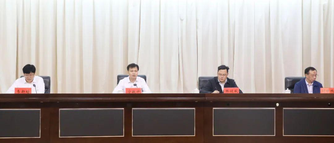 決戰江南電視劇演員表——自然美景中的探索之旅與演員群像展示