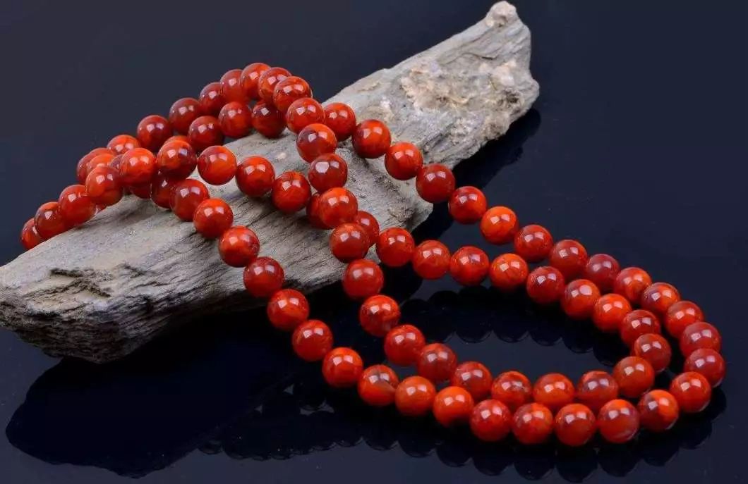 南紅瑪瑙價格變化之旅，學習、自信與成就感的探索