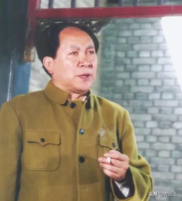 毛澤東特型演員與小巷中的紅色文化寶藏揭秘