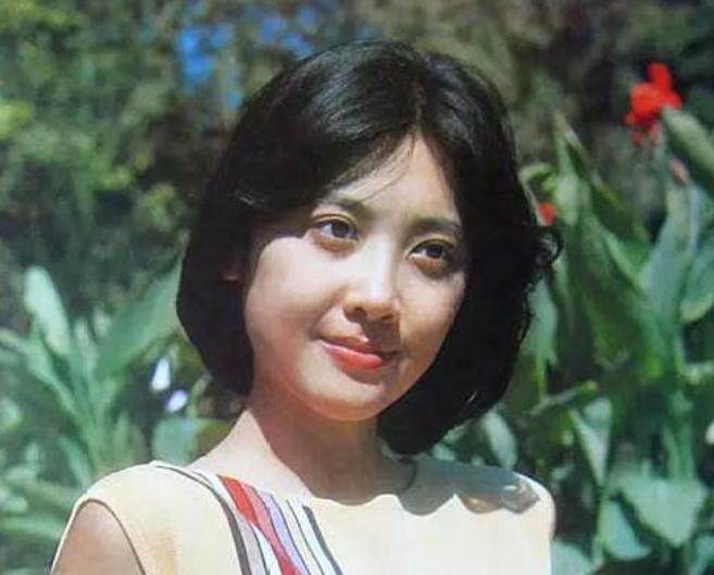 子夜演員揭秘,小巷深處的秘密劇場