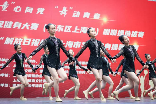 夢見自己參與舞蹈比賽,舞動夢境的角逐之旅