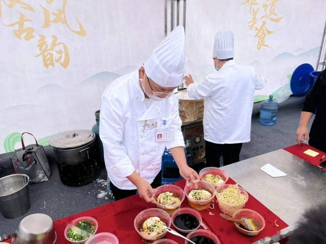 涼皮大賽,技藝對決味蕾的盛宴