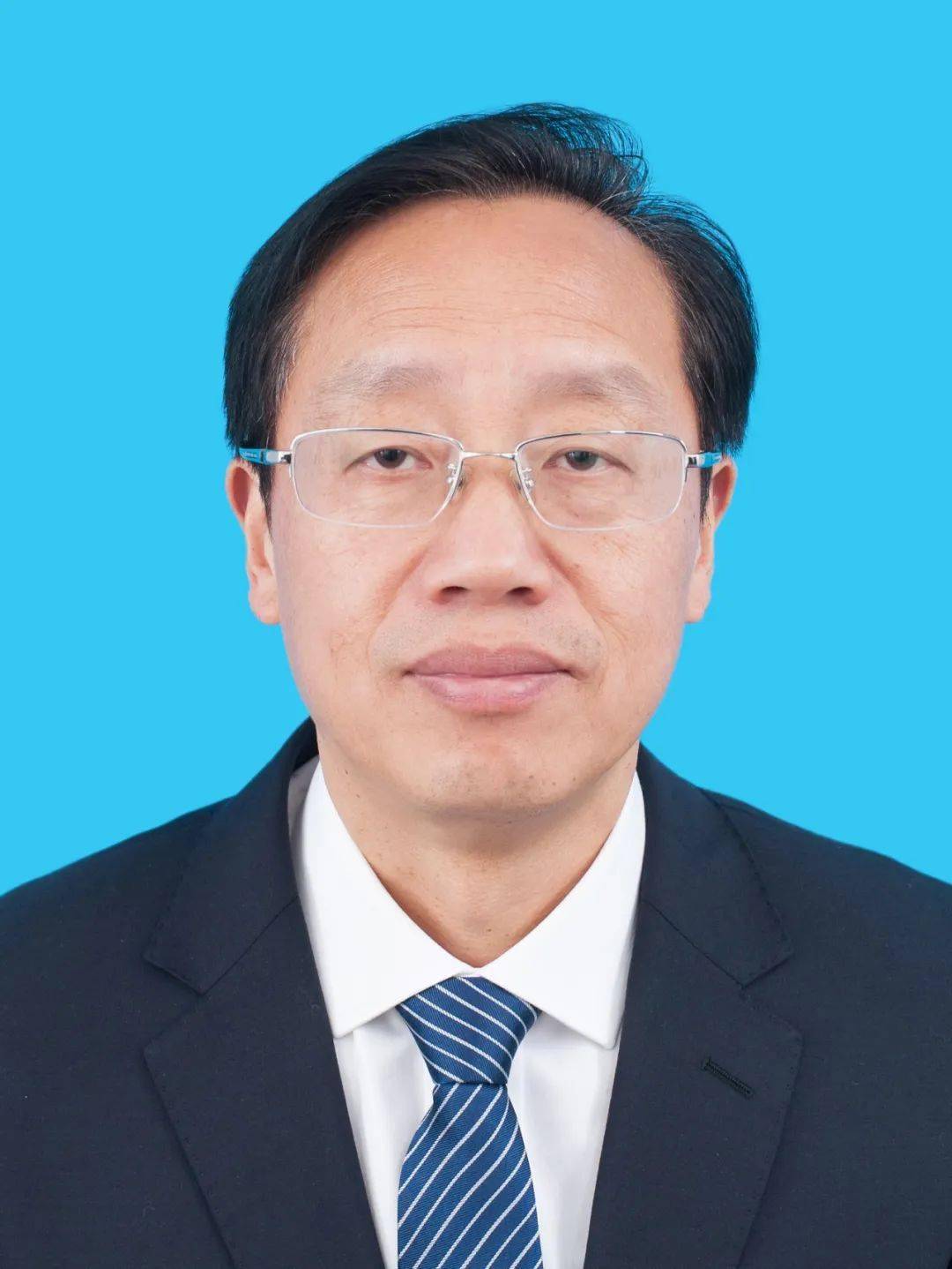 邵建,演藝之路的閃耀之星