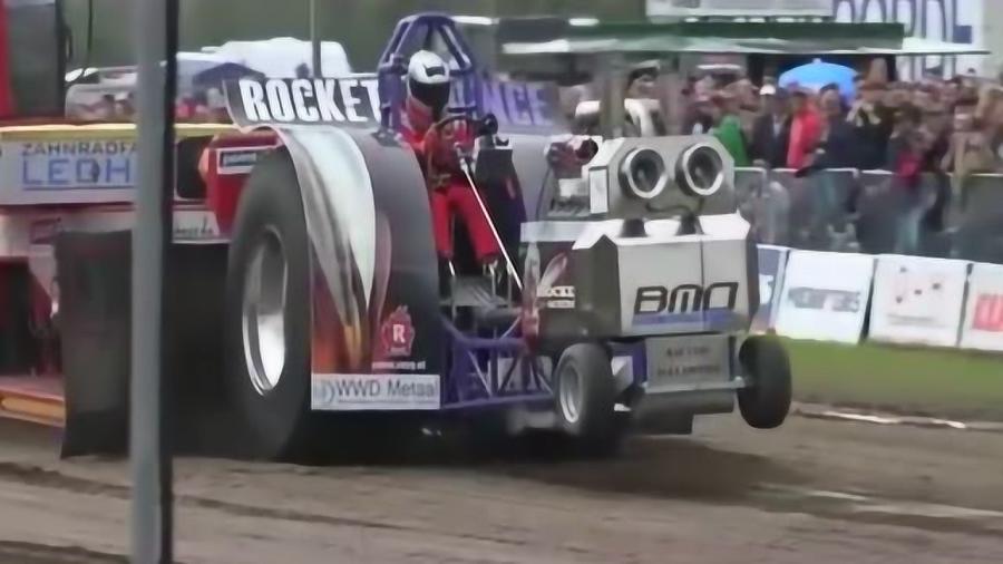 拖拉機比賽視頻大全集——科技激情的瞬間重塑與展現