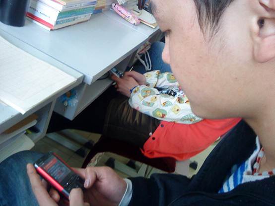 課堂手機使用新技巧揭秘,高效學習與娛樂并行的方法