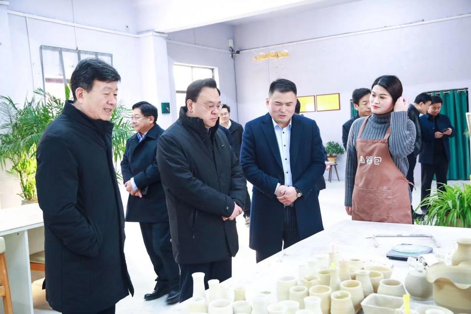 岳根才最新高科技產品介紹及創新成果展示