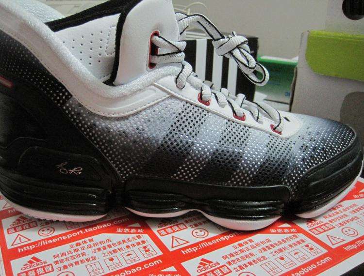 羅斯新款籃球鞋,小巷特色小店的隱藏寶藏