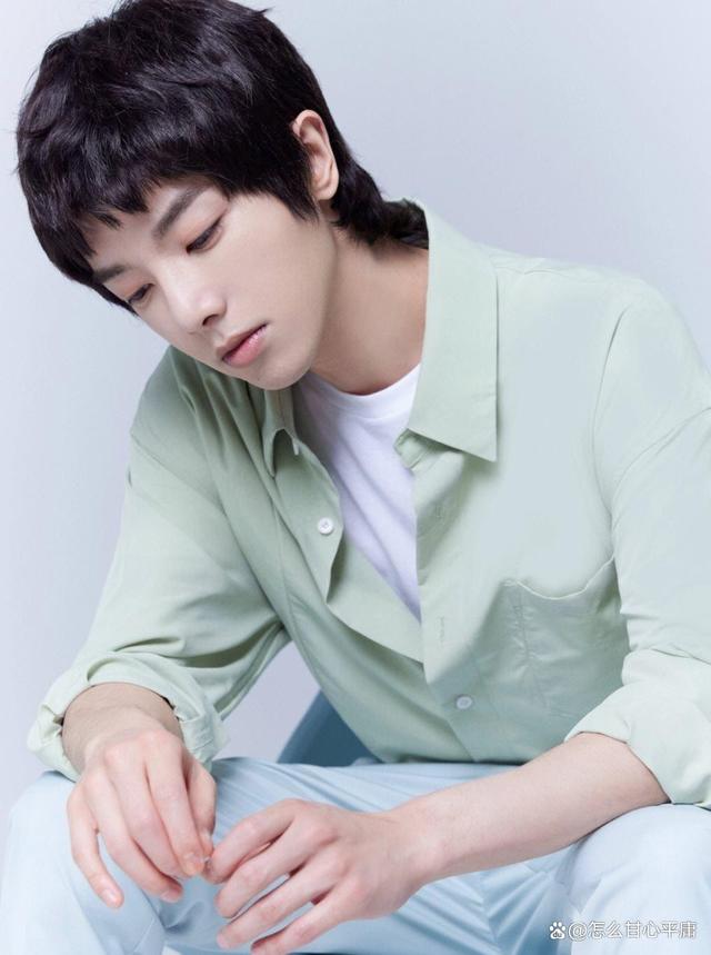 華晨宇最新動(dòng)態(tài)揭秘,音樂(lè)之旅開(kāi)啟新篇章