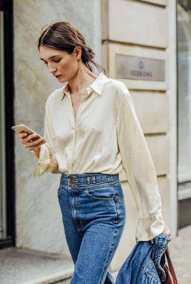 卓雅最新襯衫,小巷深處的時尚探索