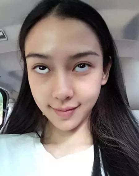 最新翻白眼現(xiàn)象,背后的故事與深層含義探究