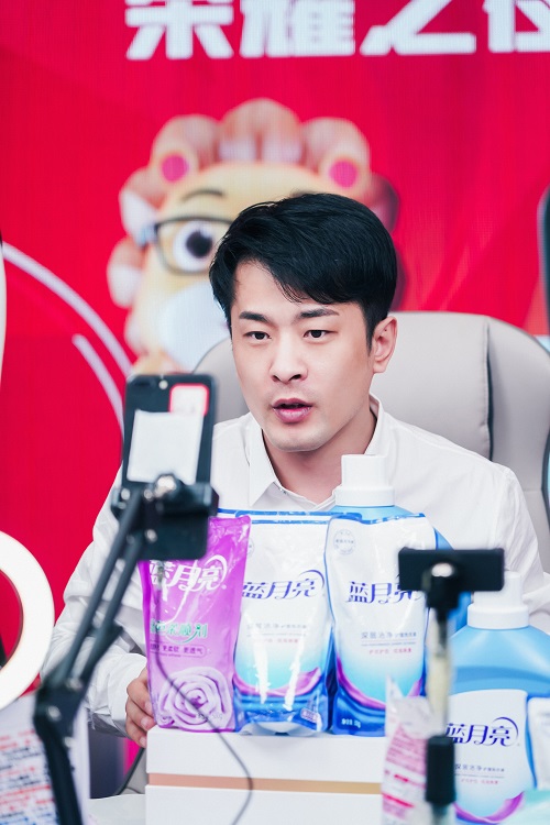 辛有志直播新動態,學習成長的力量與自信成就的力量