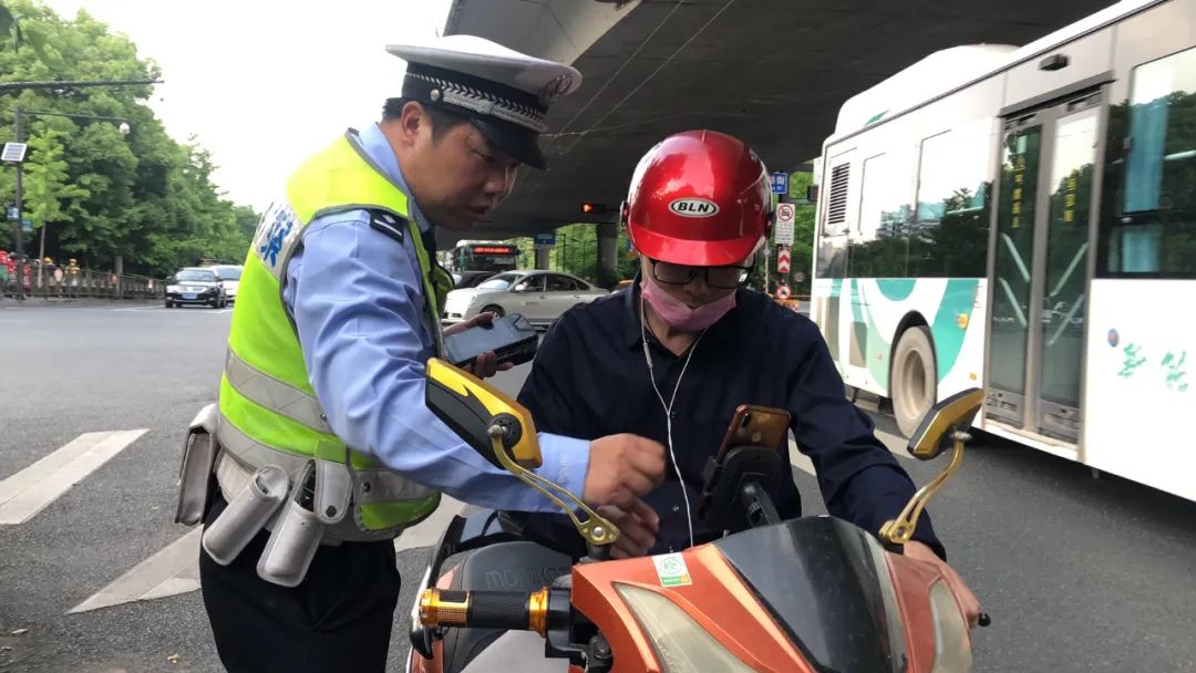 杭州交警最新動態，探討與觀點分析