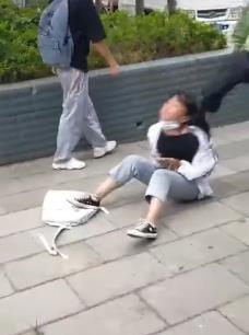 校園暴力現(xiàn)象揭秘,男生打女生事件與應(yīng)對之策