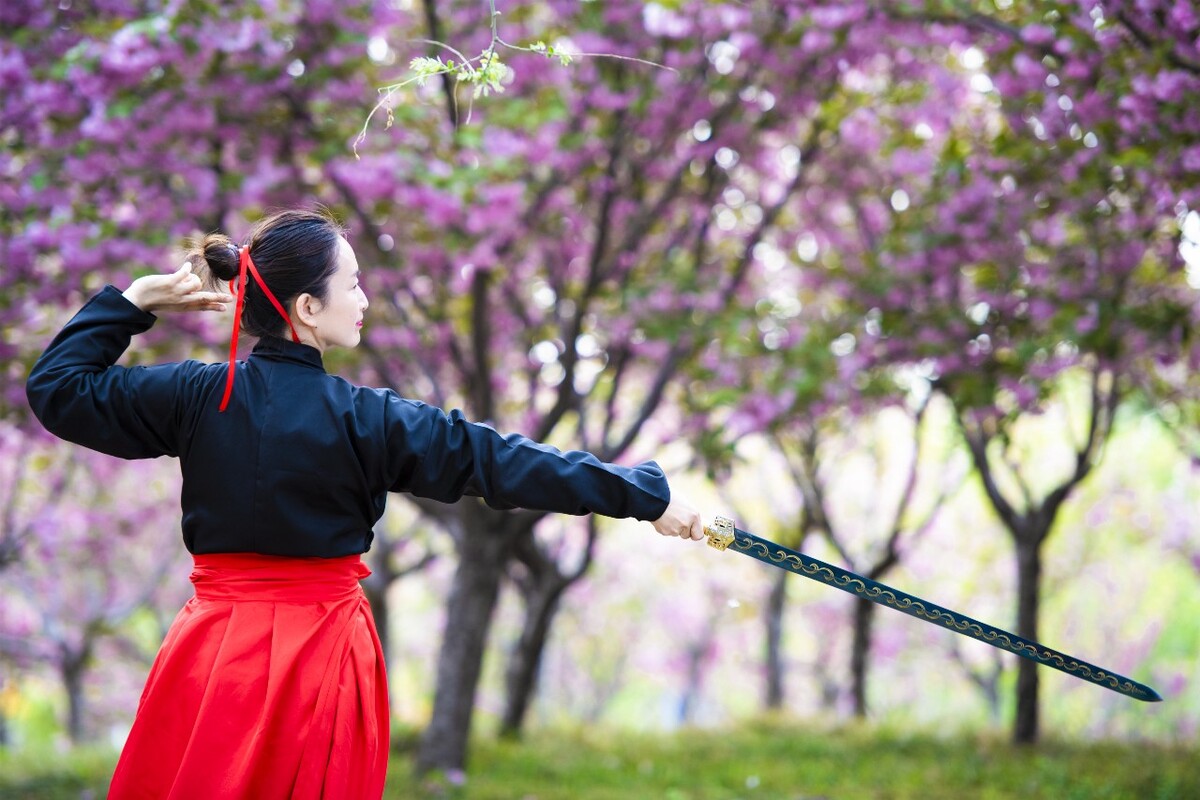 桃花劍士最新動(dòng)態(tài),變化中學(xué)習(xí),自信鑄就夢(mèng)想之路