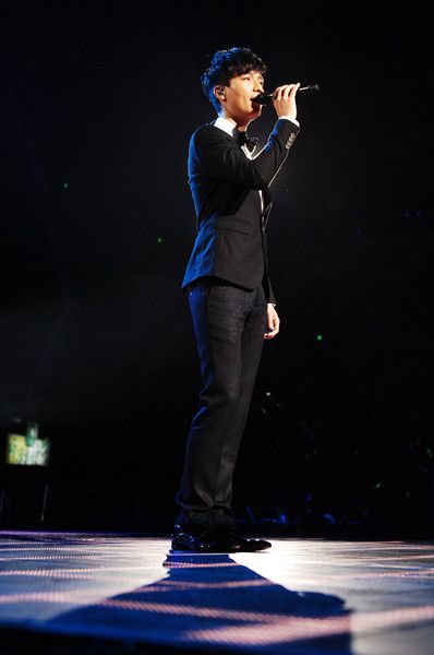 音樂界新星璀璨,最新男女歌手閃耀登場