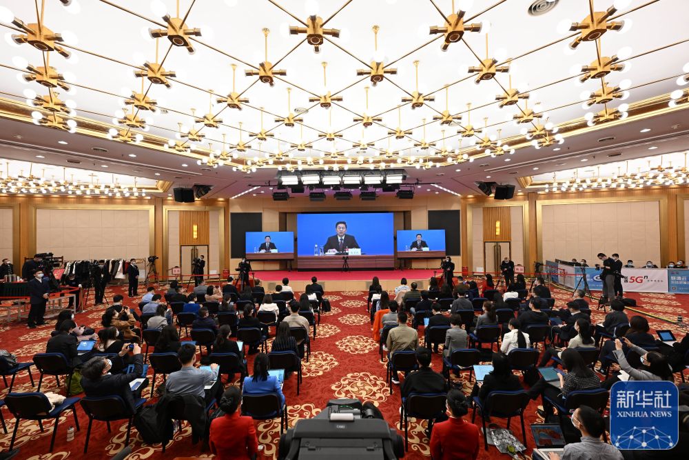 城市日常溫情與友情的漢語最新新聞報道之旅