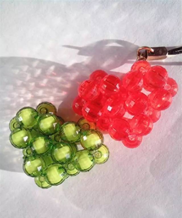 最新手機掛件串珠潮流,自然美景的治愈旅行探索