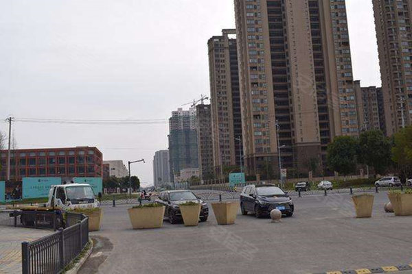 香逸尚城最新成交價,時代印記與市場的脈動