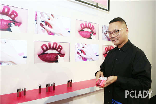 魅可絲廖雄的最新動(dòng)態(tài)揭秘,最新消息與活動(dòng)更新