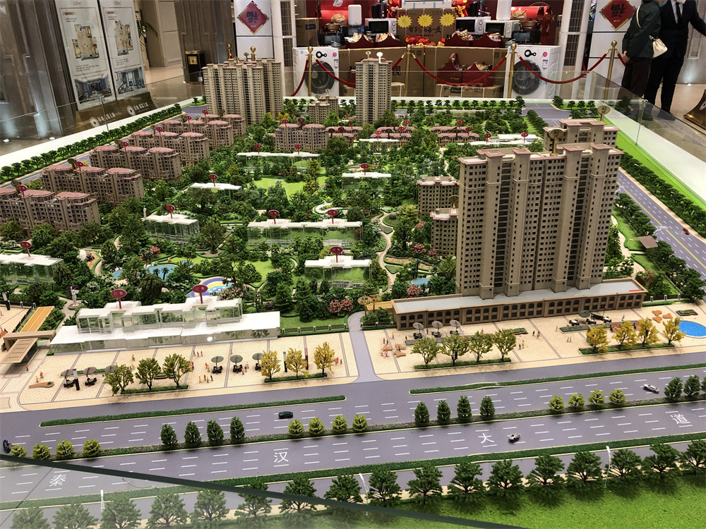 西安綠地與湖最新動態揭秘,巷弄深處的美食秘境探索