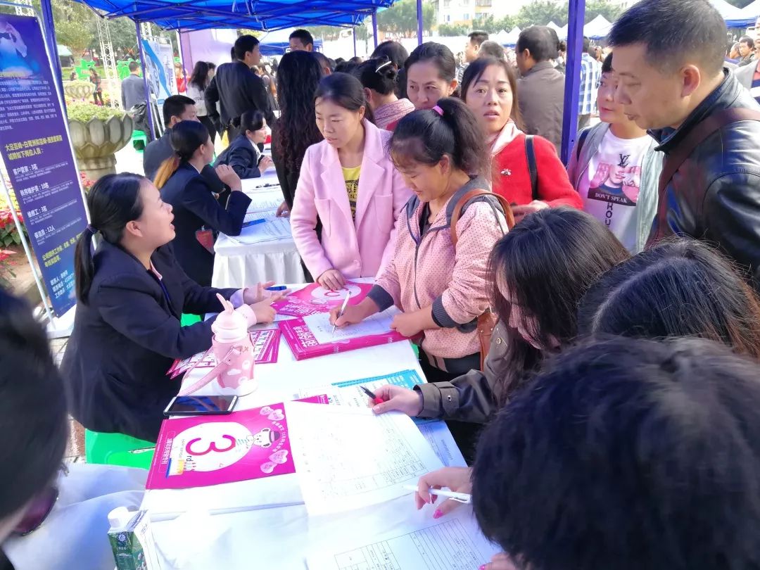 大足區送貨員招聘啟事,探索自然美景,尋找內心寧靜與平和之旅