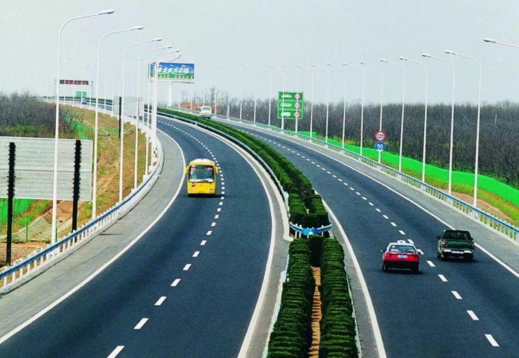 城固西環(huán)六路最新狀況全解析,指南帶你了解最新進(jìn)展