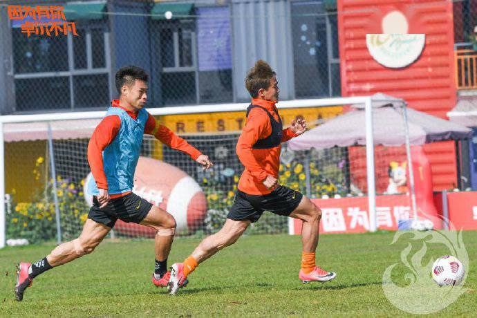 武漢卓爾引援最新動(dòng)態(tài)，科技引領(lǐng)變革，重塑未來(lái)足球格局