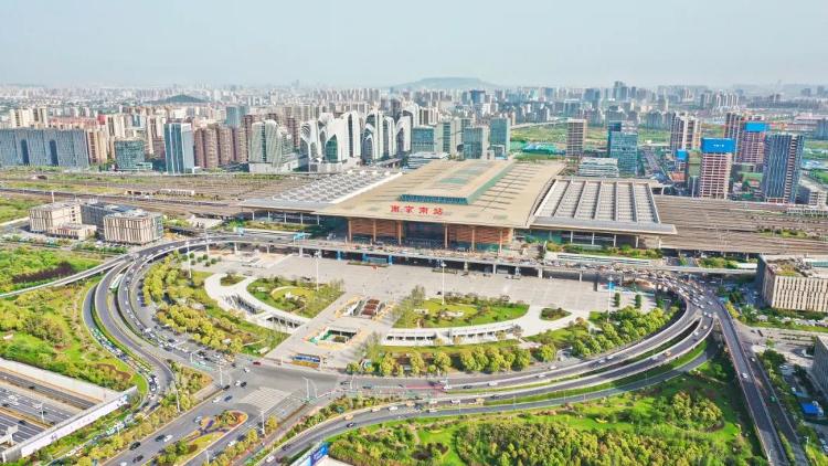 鹽城市高鐵站最新信息及影響論述,最新動態與影響分析