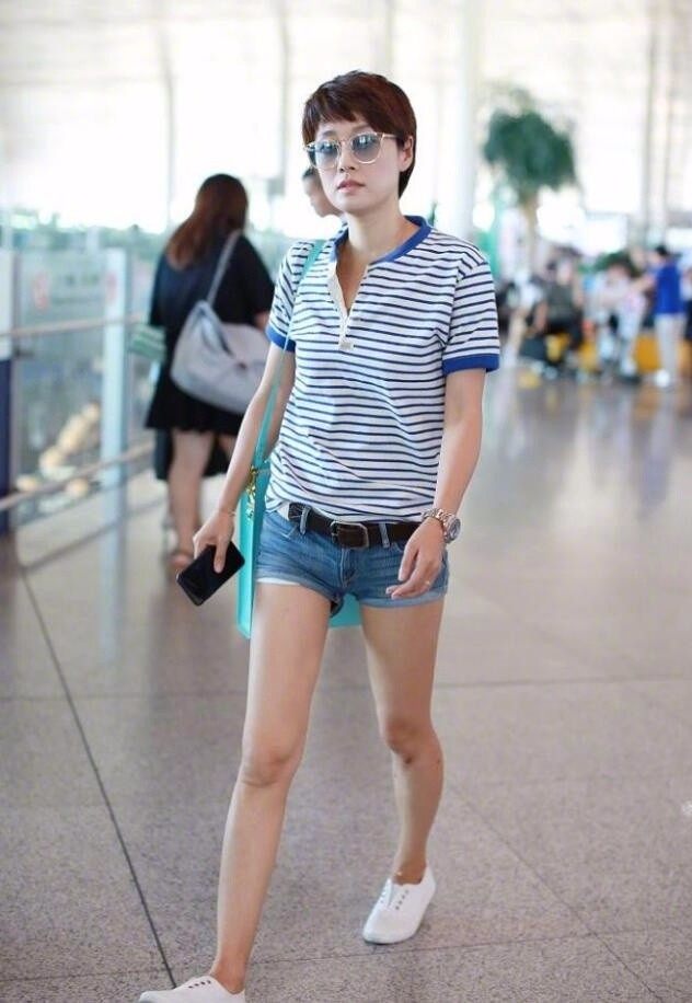 馬伊琍機場近照展現旅途中的暖心陪伴與小確幸