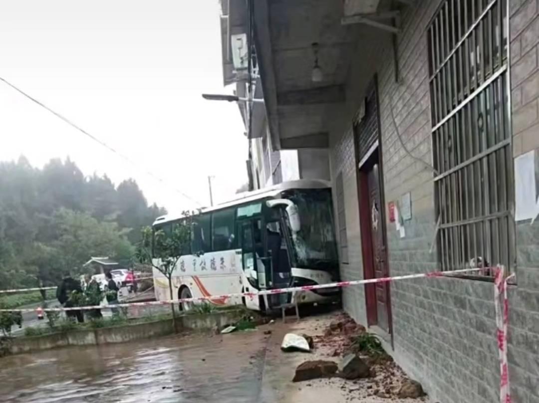 金城鎮(zhèn)改市動(dòng)態(tài)，變革中的機(jī)遇與自信成就之源