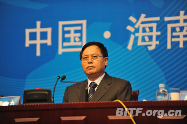 海南省委常委最新名單揭曉,開啟自然美景探索之旅