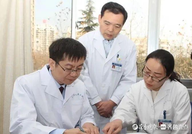 日照市人民醫(yī)院新任院長(zhǎng)引領(lǐng)醫(yī)療科技新時(shí)代,重塑健康未來